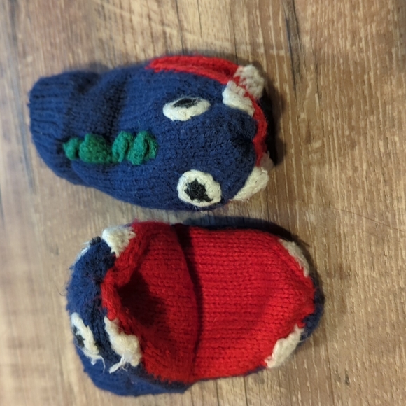 Toddler dragon mittens - Picture 2 of 4